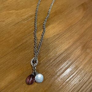 Sterling silver necklace with silver details and amethyst and cultured pearl